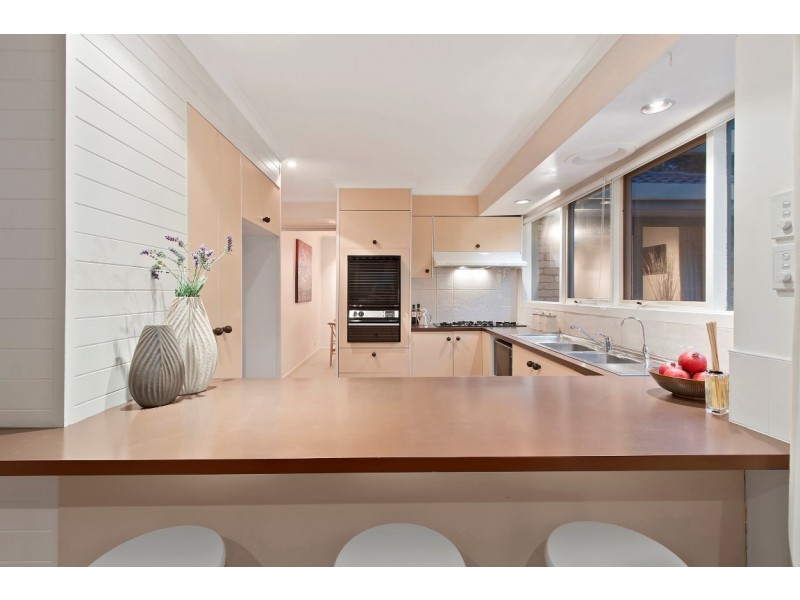 16 Mannix Square, Wantirna VIC 3152