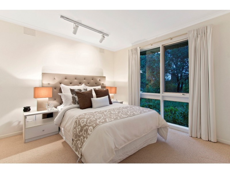 16 Mannix Square, Wantirna VIC 3152