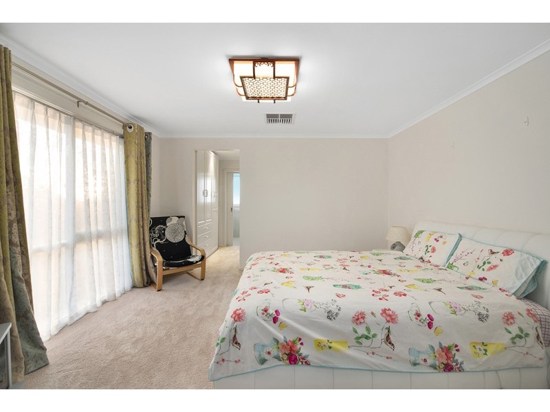 70 Marykirk Drive, Wheelers Hill VIC 3150