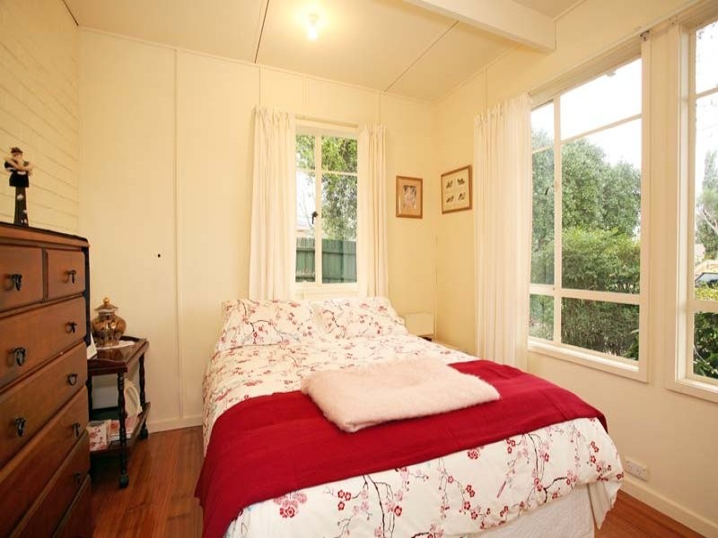 9 Matthew Street, Glen Waverley VIC 3150