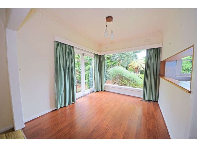 32 Sherwood Road, Mount Waverley VIC 3149