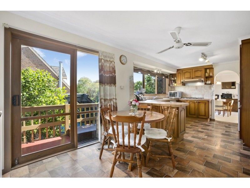 9 Timmothy Drive, Wantirna South VIC 3152