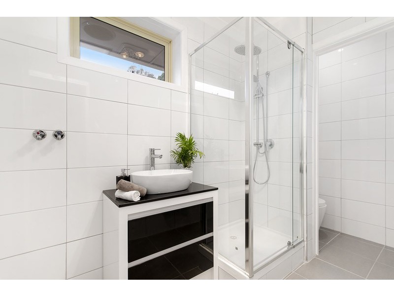 4/4 Batten Street, Glen Waverley VIC 3150