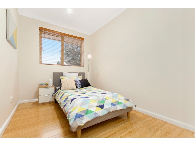 4/4 Batten Street, Glen Waverley VIC 3150