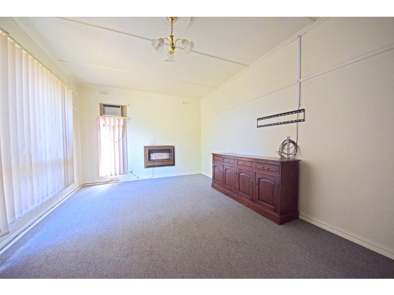 71 Benga Avenue, Dandenong VIC 3175