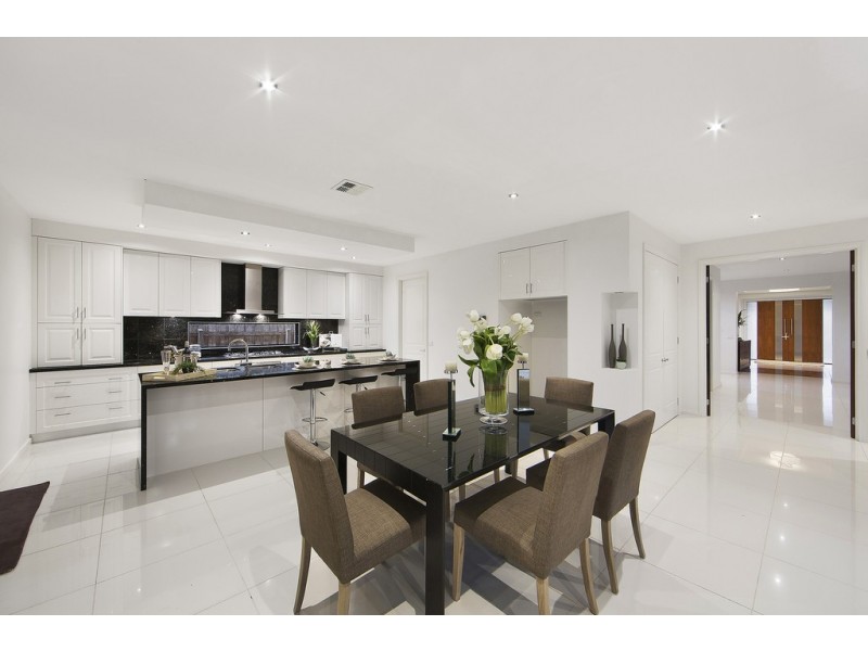 11 Olympic Court, Glen Waverley VIC 3150