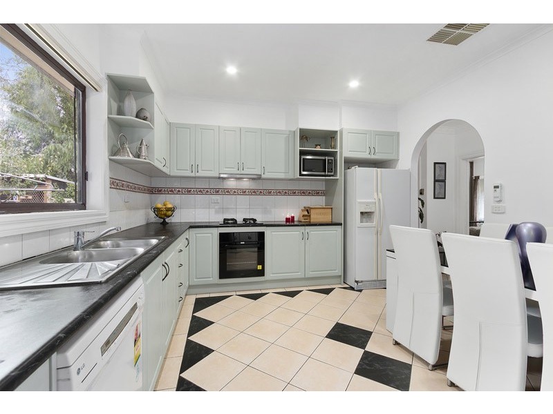 32 Thomas Street, Noble Park VIC 3174