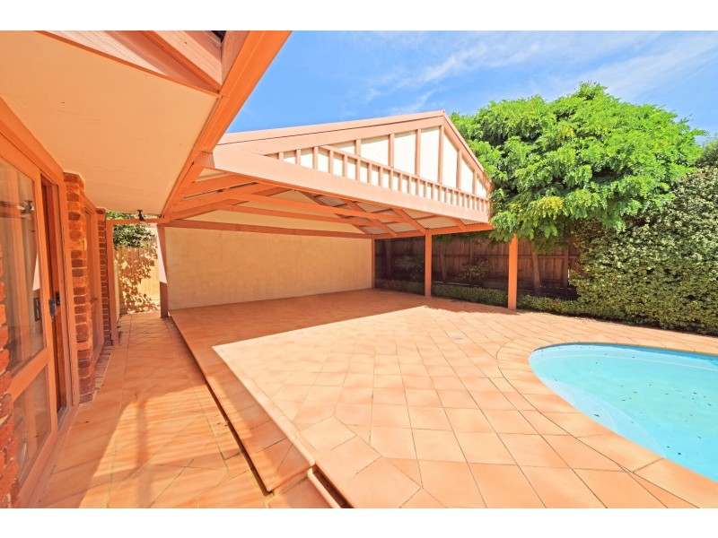 17 Mead Court, Wantirna South VIC 3152