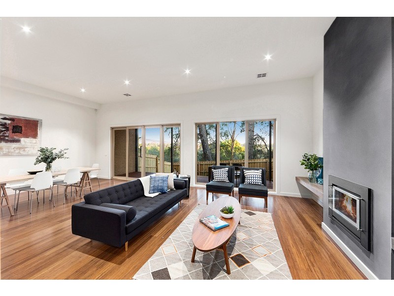 16A Larkspur Avenue, Doncaster VIC 3108