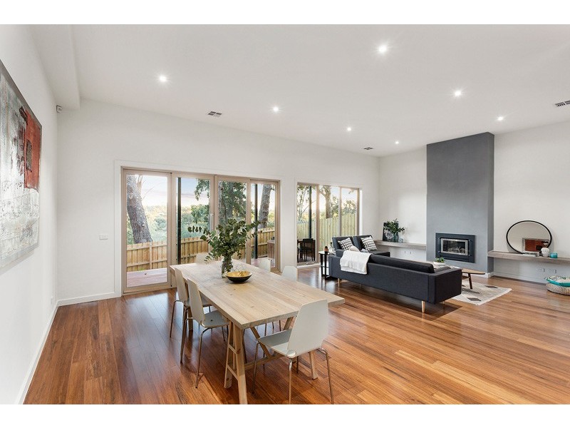 16A Larkspur Avenue, Doncaster VIC 3108