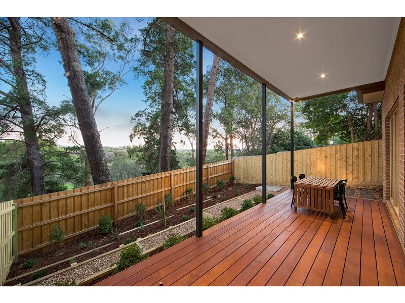 16A Larkspur Avenue, Doncaster VIC 3108