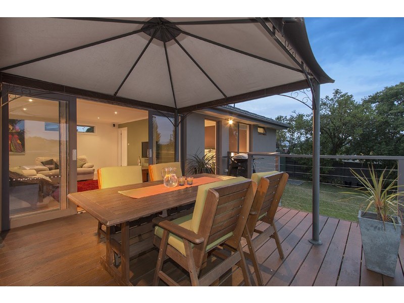 14 Winmalee Drive, Glen Waverley VIC 3150