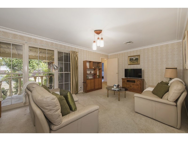 35 Orchard Street, Glen Waverley VIC 3150