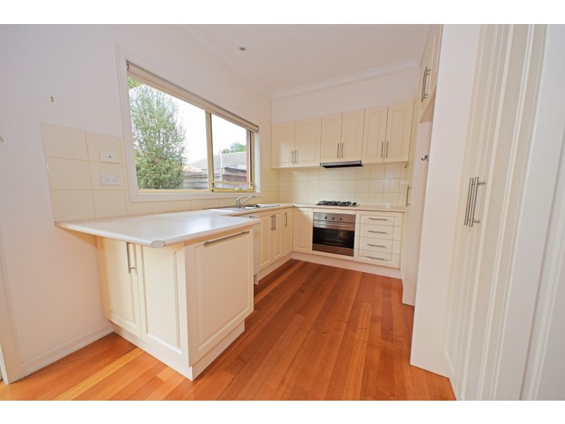 21 McGowans Lane, Burwood VIC 3125