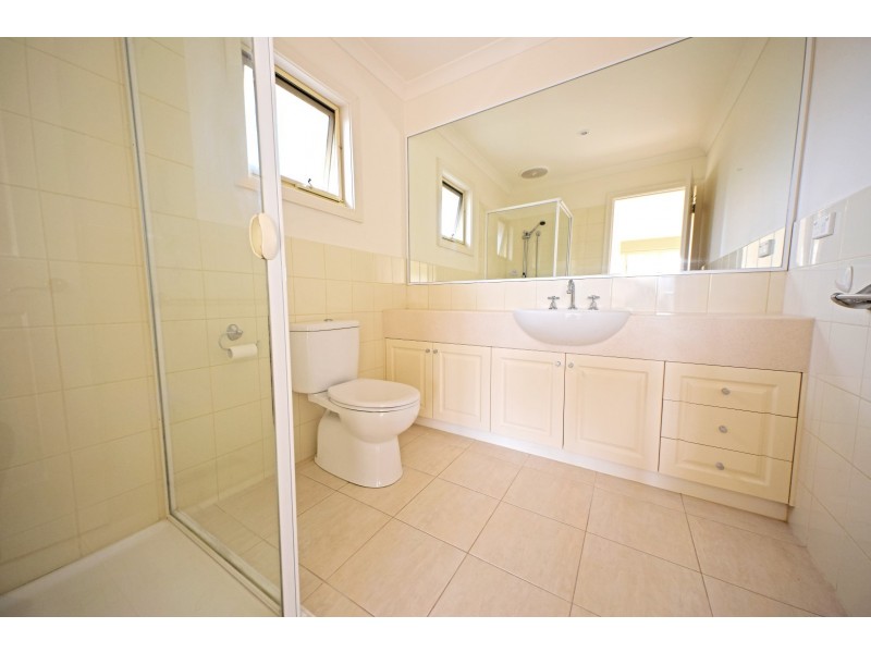 21 McGowans Lane, Burwood VIC 3125