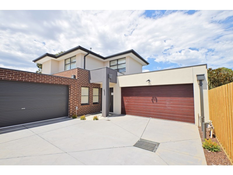 2/28 Cambridge Drive, Glen Waverley VIC 3150