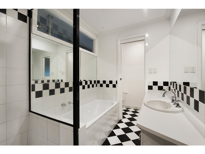 27 Westerfield Drive, Notting Hill VIC 3168