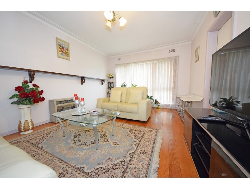 37 Hillside Avenue, Dandenong North VIC 3175