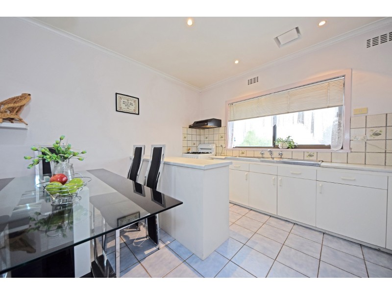 37 Hillside Avenue, Dandenong North VIC 3175