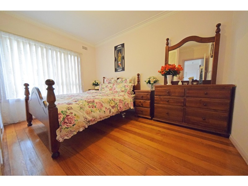 37 Hillside Avenue, Dandenong North VIC 3175