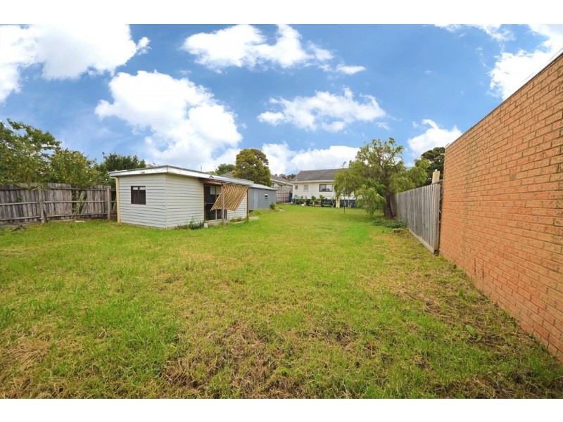 37 Hillside Avenue, Dandenong North VIC 3175