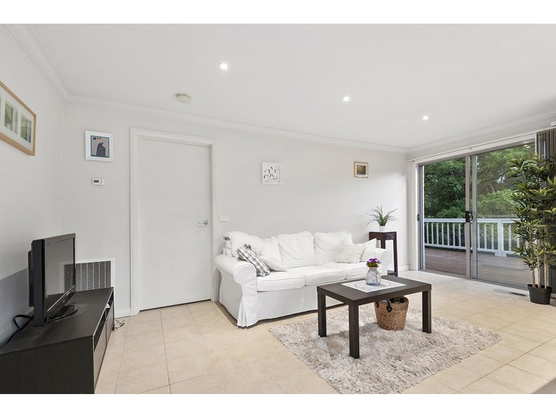 2/12 Marbray Drive, Glen Waverley VIC 3150