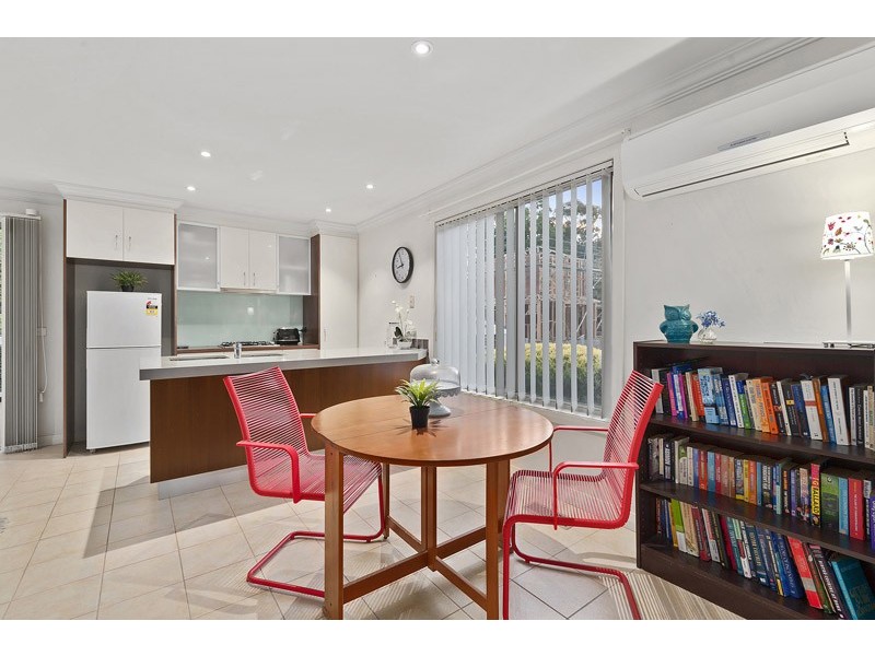 2/12 Marbray Drive, Glen Waverley VIC 3150