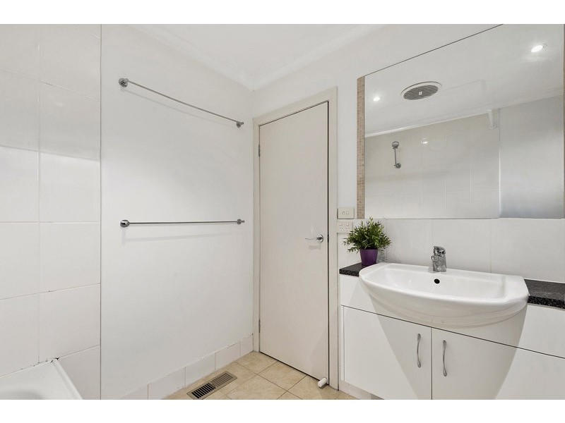 2/12 Marbray Drive, Glen Waverley VIC 3150