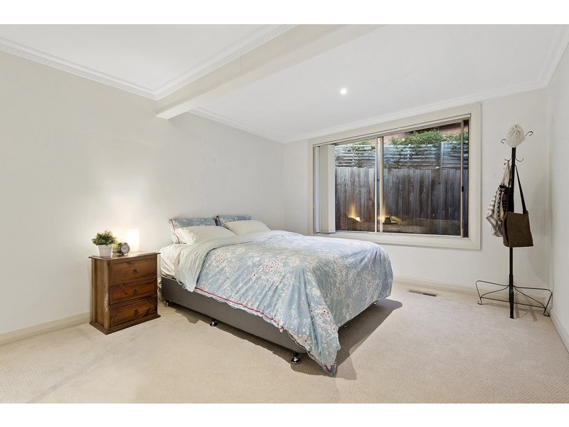 2/12 Marbray Drive, Glen Waverley VIC 3150