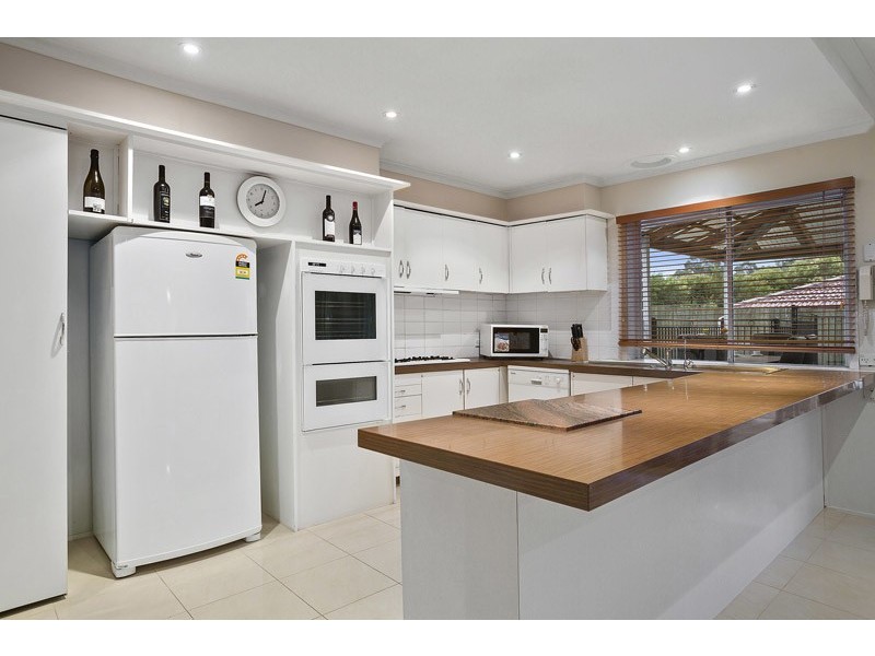 42 Torwood Avenue, Glen Waverley VIC 3150