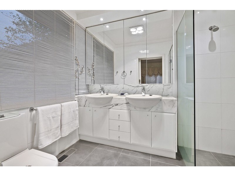 42 Torwood Avenue, Glen Waverley VIC 3150