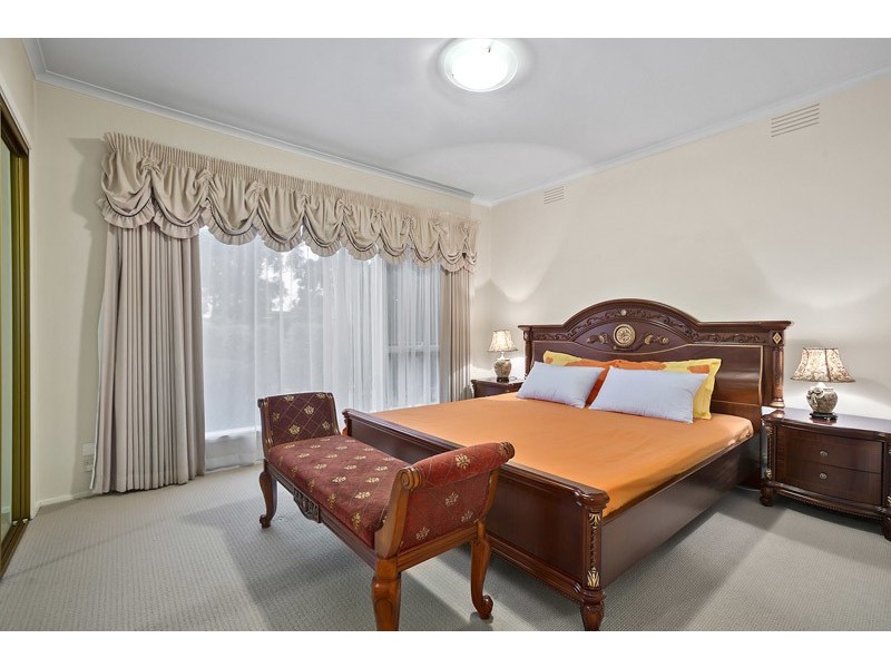 42 Torwood Avenue, Glen Waverley VIC 3150