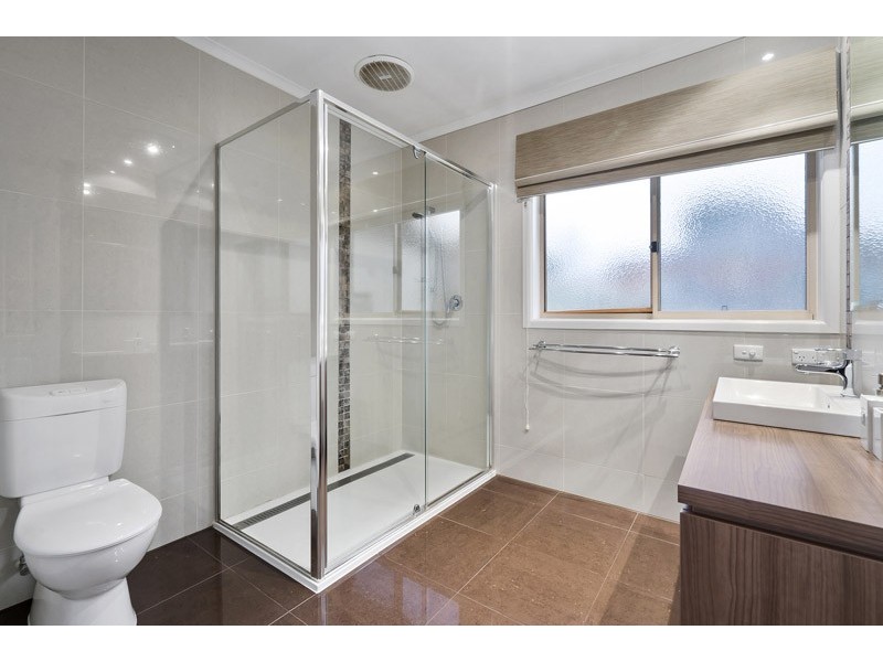 16 Lee Street, Noble Park VIC 3174