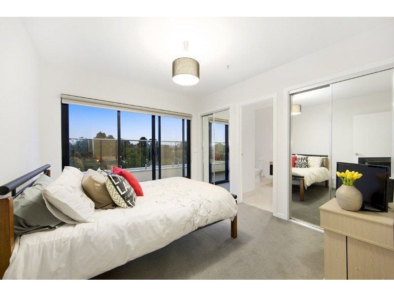 303/29-31 Swindon Road, Hughesdale VIC 3166