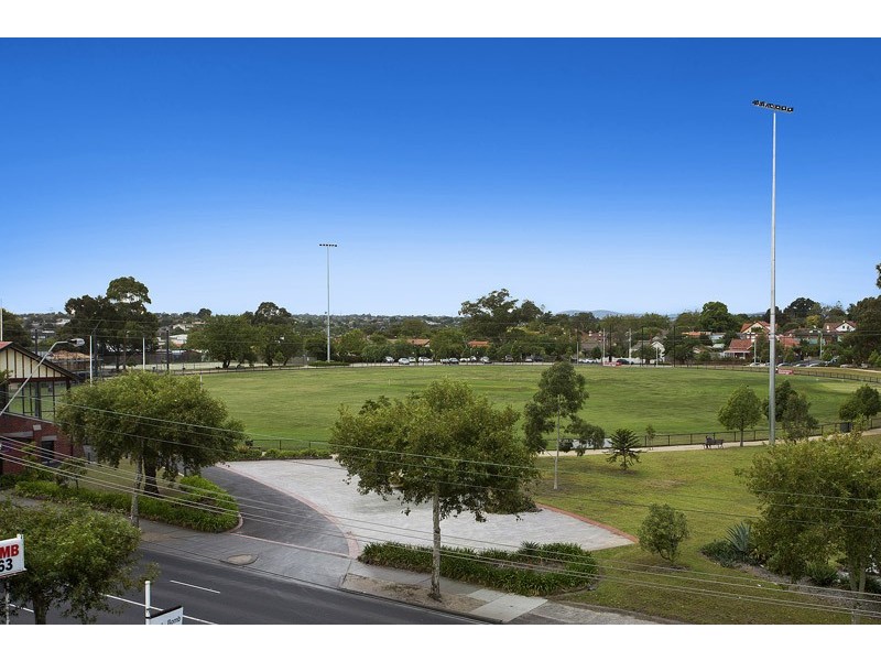 303/29-31 Swindon Road, Hughesdale VIC 3166