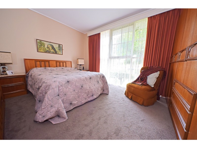 25 Saniky Street, Notting Hill VIC 3168