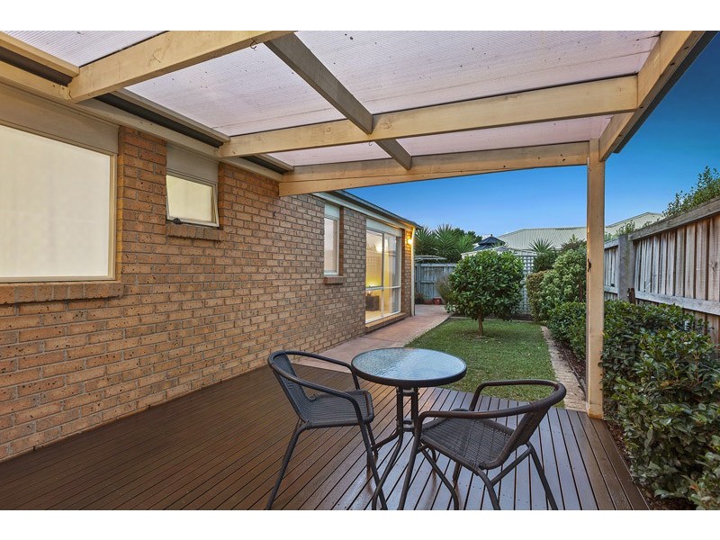 48 Marlesford Crescent, Berwick VIC 3806