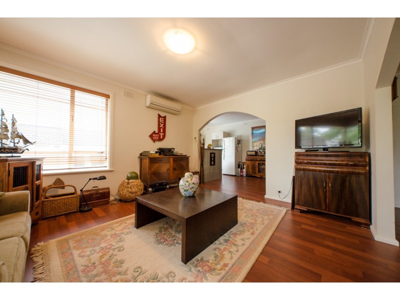 14 Kingsley Grove, Mount Waverley VIC 3149