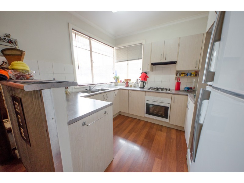 14 Kingsley Grove, Mount Waverley VIC 3149