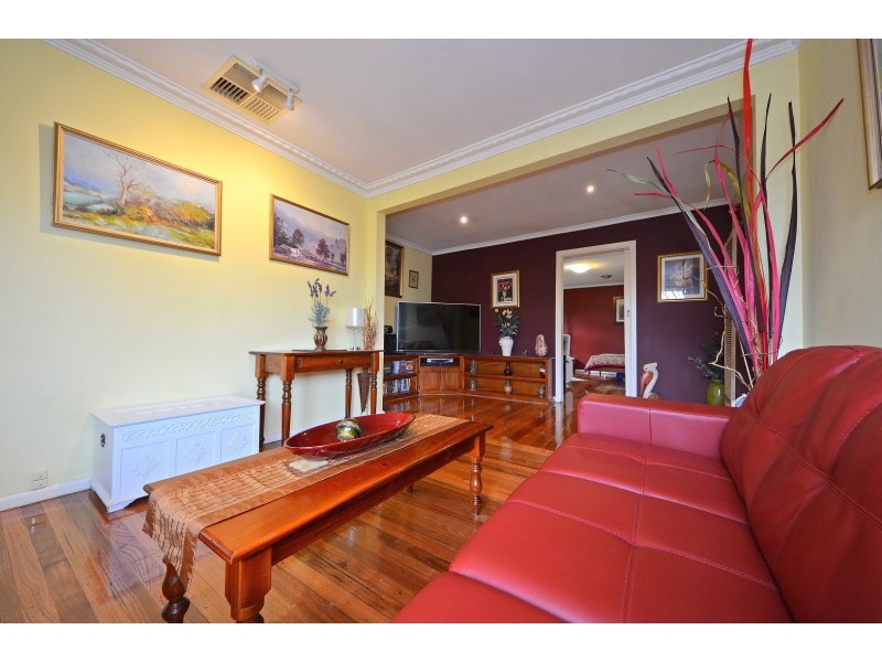 14 Rivett Crescent, Mulgrave VIC 3170