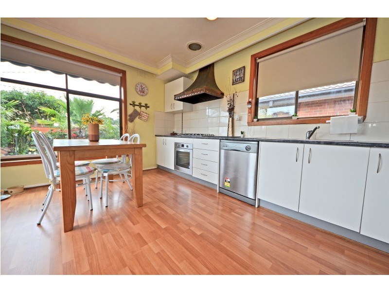 14 Rivett Crescent, Mulgrave VIC 3170