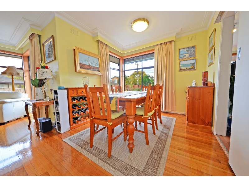 14 Rivett Crescent, Mulgrave VIC 3170