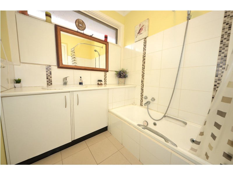 14 Rivett Crescent, Mulgrave VIC 3170