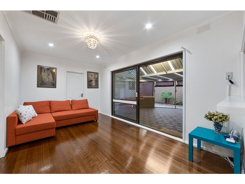 5 Meadowbrook Drive, Wheelers Hill VIC 3150