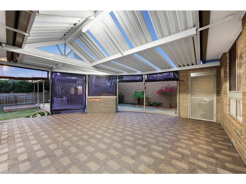 5 Meadowbrook Drive, Wheelers Hill VIC 3150