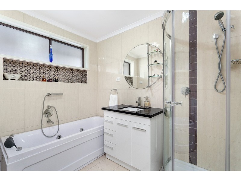9 Mercer Court, Dandenong North VIC 3175