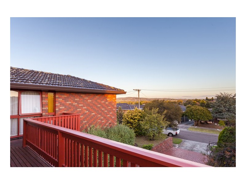 17 Roslyn Court, Dandenong North VIC 3175