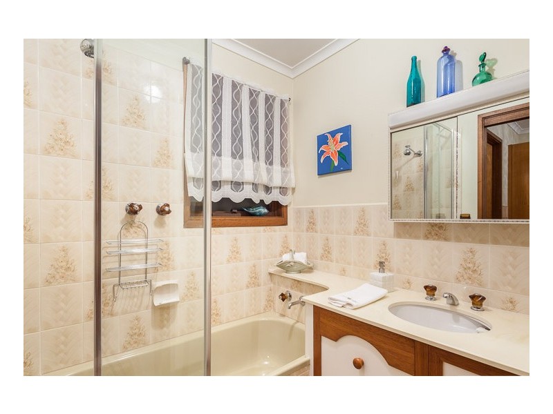 17 Roslyn Court, Dandenong North VIC 3175