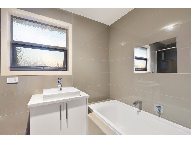 2/7 Toombah Street, Mount Waverley VIC 3149