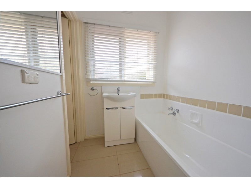 53 Kemp Avenue, Mount Waverley VIC 3149